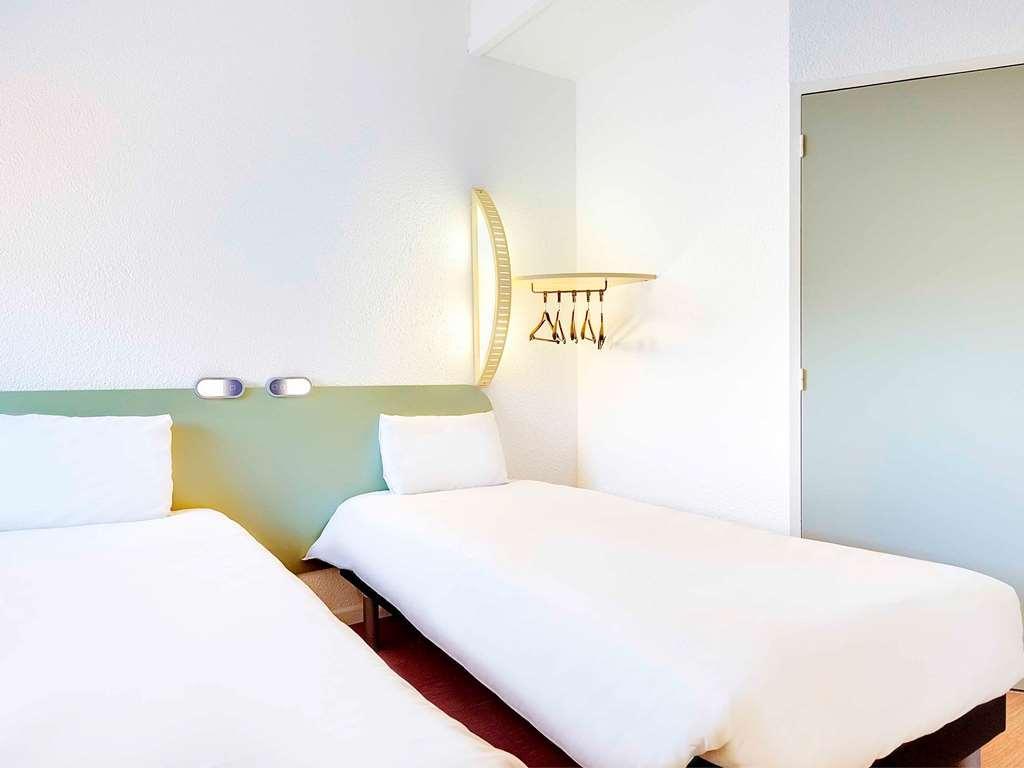 Ibis Budget Agen Exteriör bild